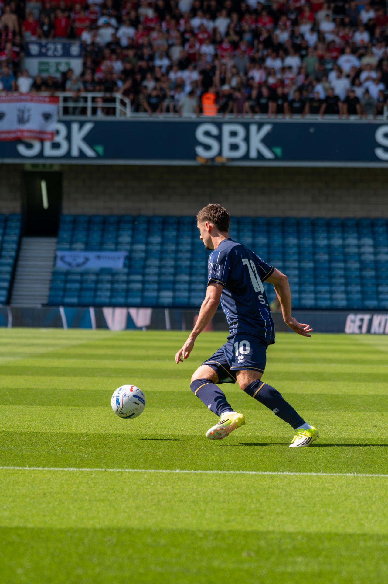 Player taking a controlled touch in space